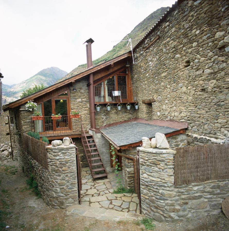 La Llupia Villa Isavarre Екстериор снимка